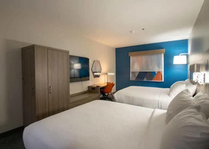 Holiday Inn Express & Suites Sulphur Springs By Ihg